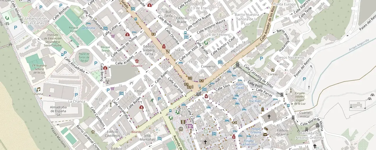Mapa del centro de Tarifa con la escuela en Calle Batalla del Salado 8, junto a la Puerta de Jerez